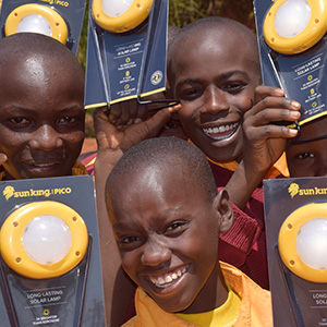 Kenya_Connect_In-School_Thumbnail_Solar_Lights